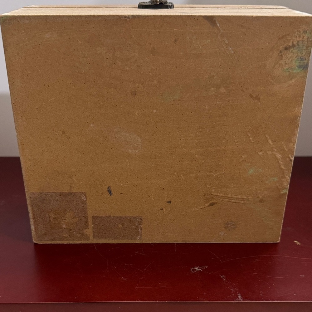 Wooden Memory Keepsake Box with Hummingbird Design - Picture 9 of 12